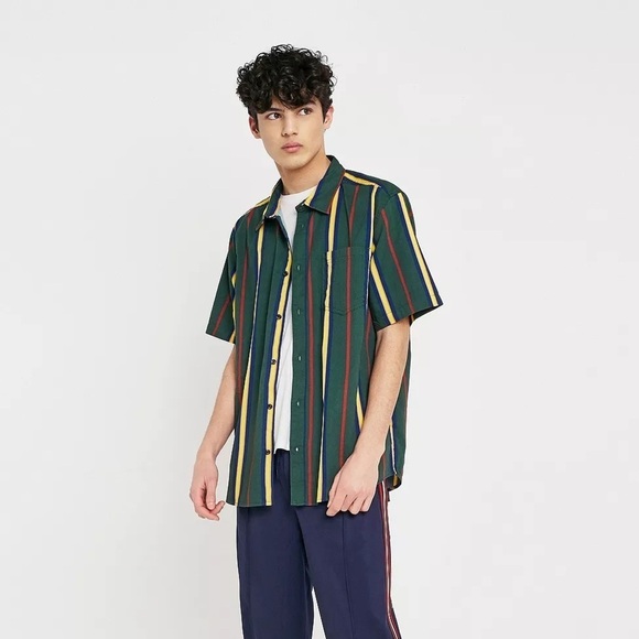 UO ‘90s Vertical Stripe Short-Sleeve Shirt Medium - Picture 1 of 6